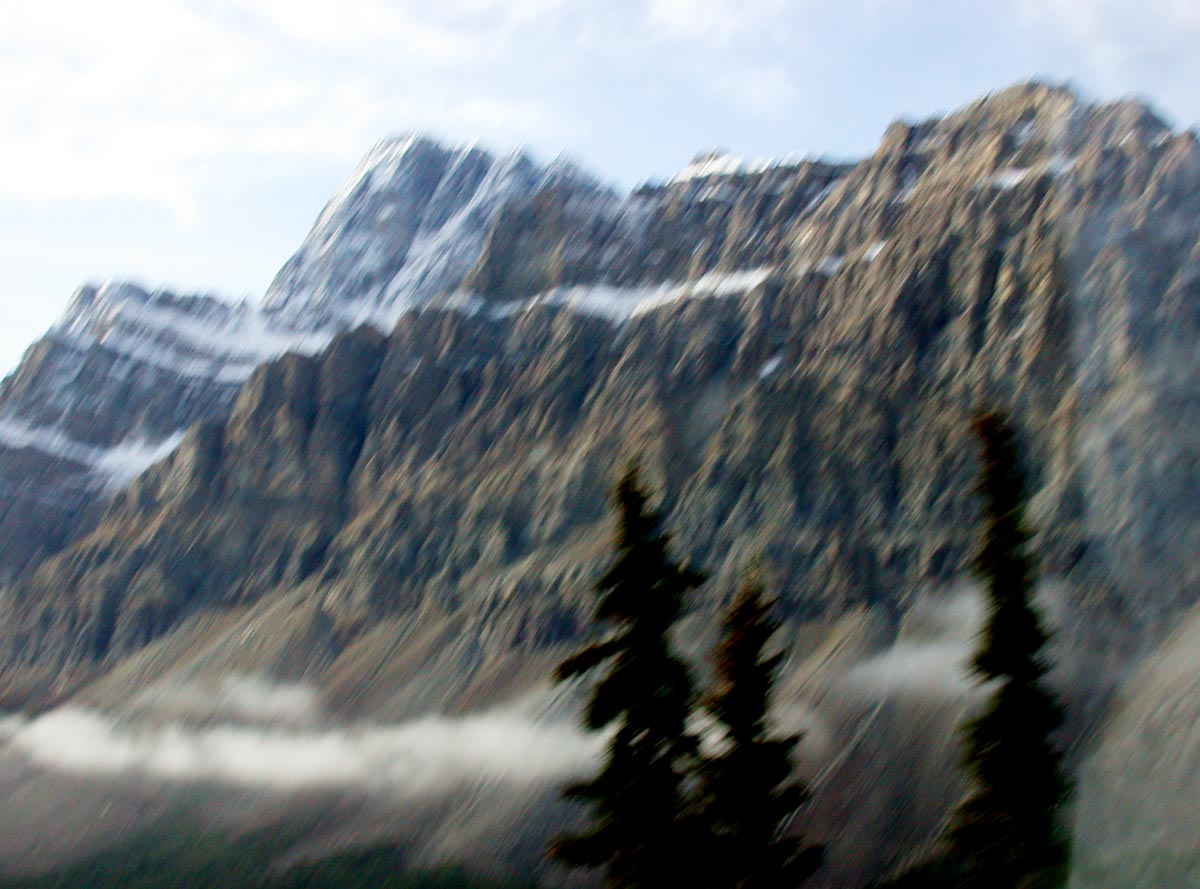 blurMountaintops.jpg